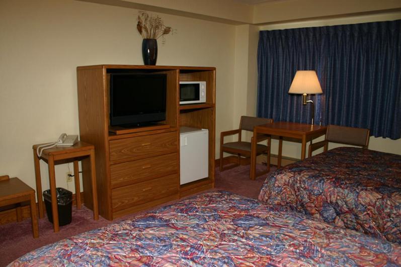 Chanhassen Inn Room photo